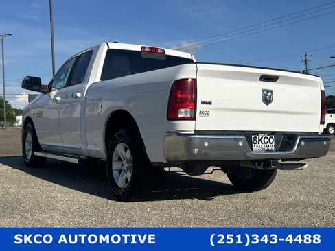 Used 2016 RAM 1500 Classic SLT image 3