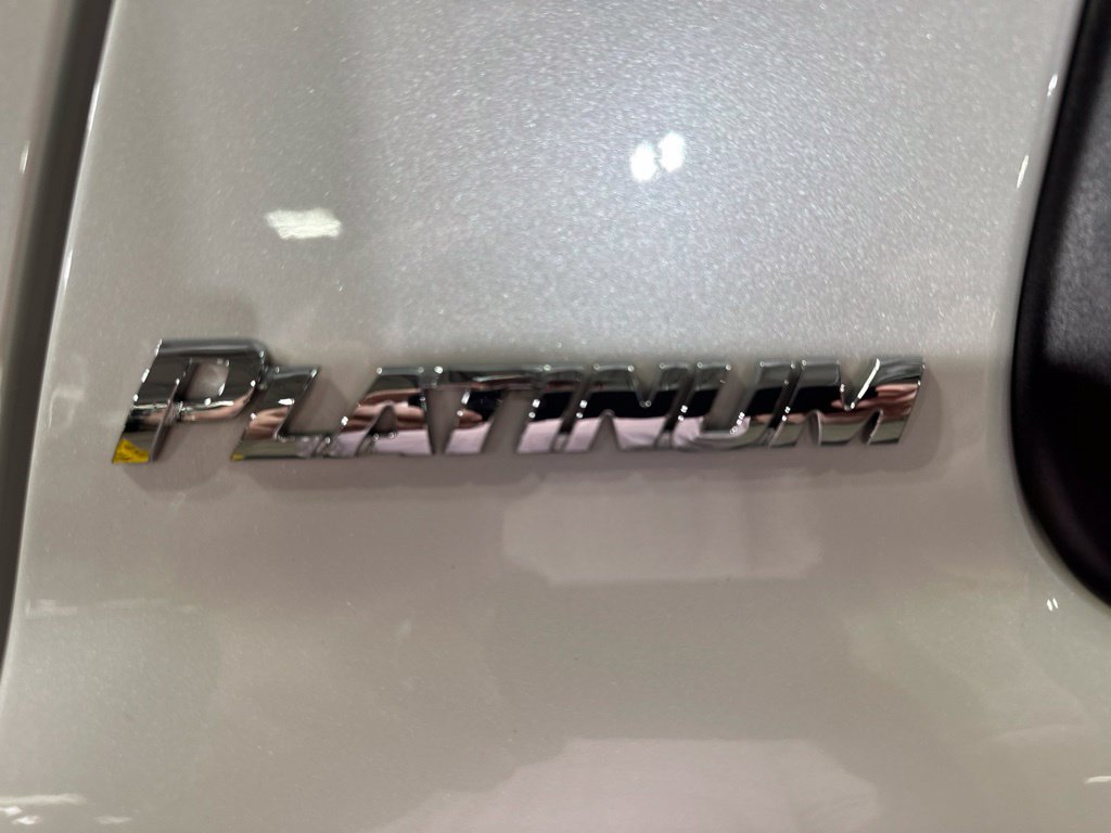 Used 2017 Toyota Sequoia Platinum RWD image 18