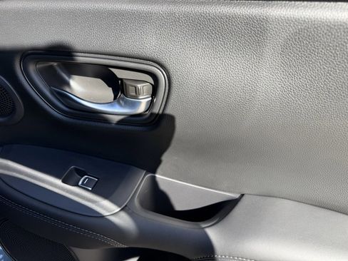 New 2026 Honda HR-V EX-L image 37