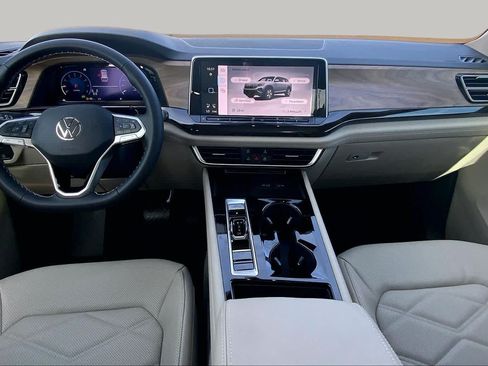 New 2026 Volkswagen Atlas SE FWD image 5