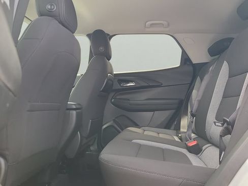 New 2026 Chevrolet TrailBlazer LT w/ Midnight Edition FWD image 11