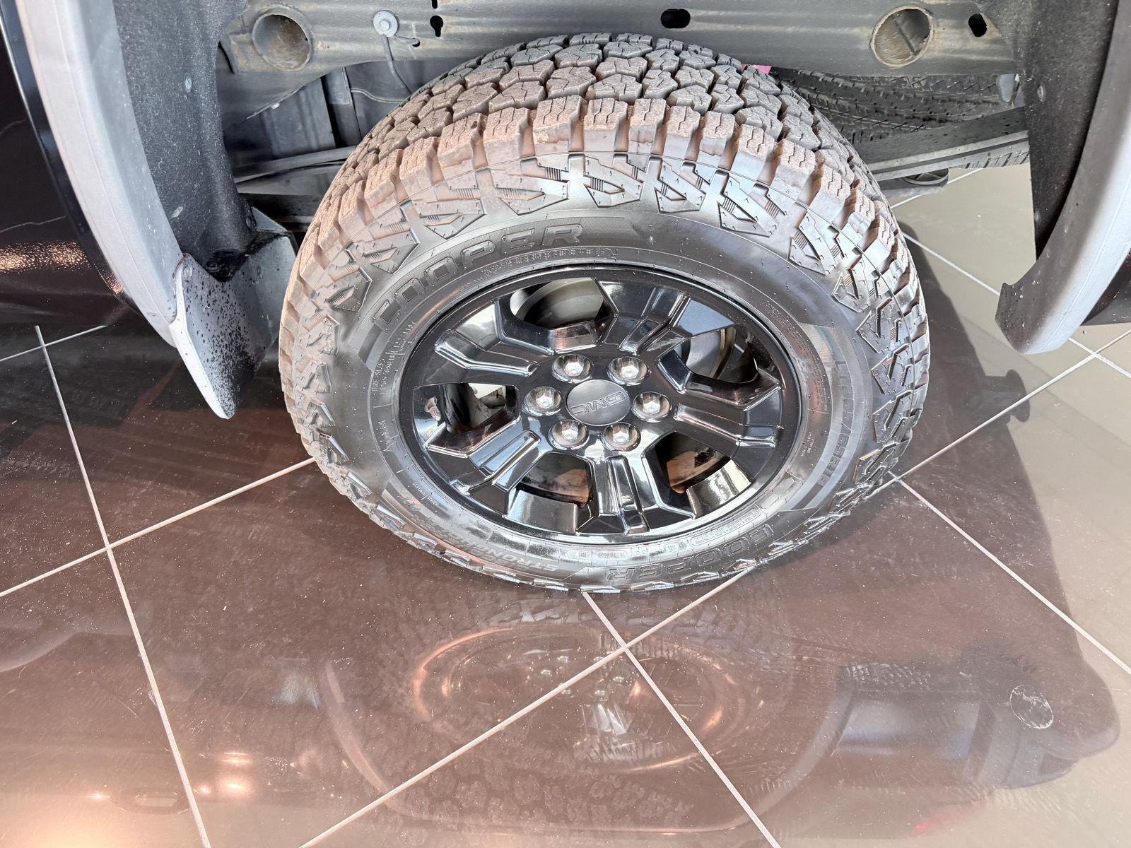 Used 2016 GMC Sierra 1500 SLT w/ All Terrain X Package AWD/4WD image 51
