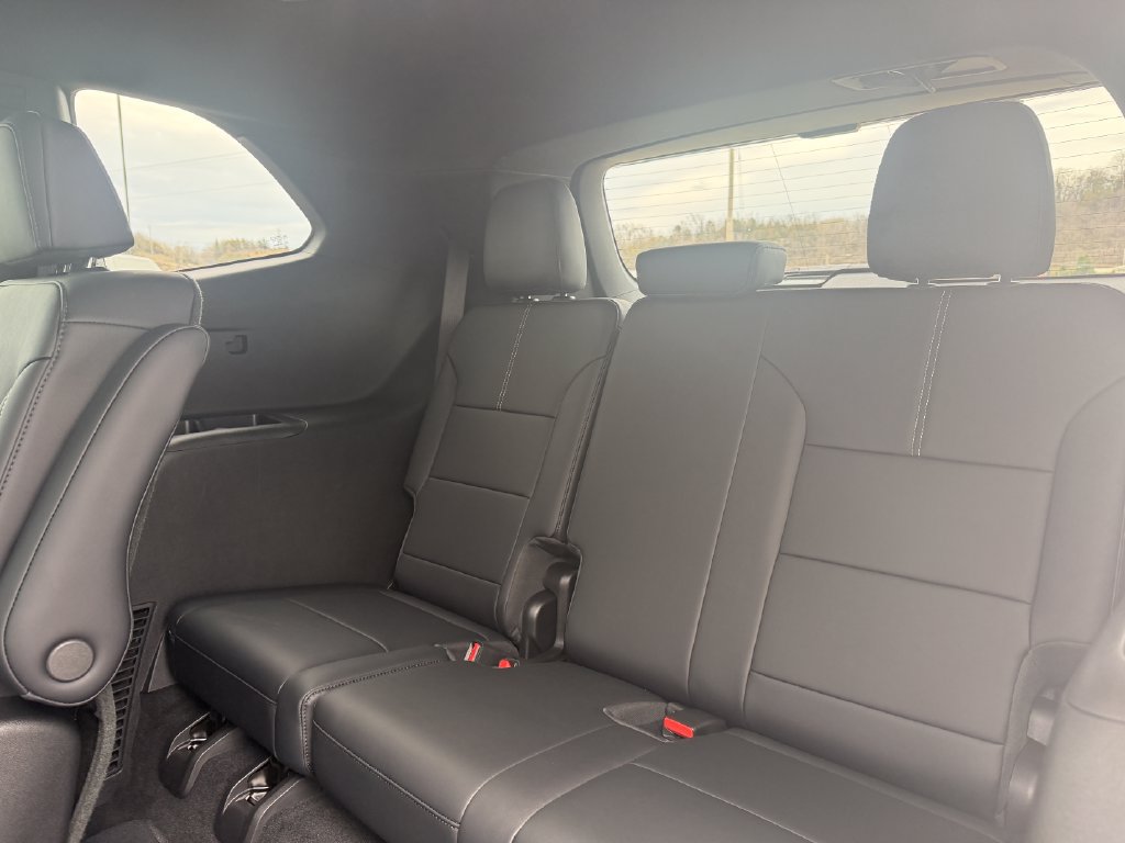 Used 2026 GMC Acadia Elevation w/ Elevation Premium Package AWD/4WD image 19