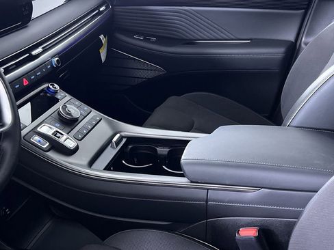Used 2025 Hyundai Palisade Calligraphy image 23