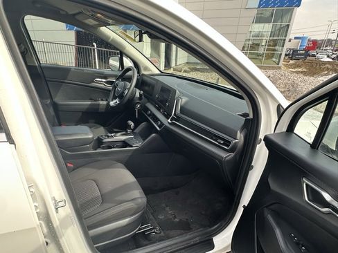 Certified 2023 Kia Sportage LX image 10