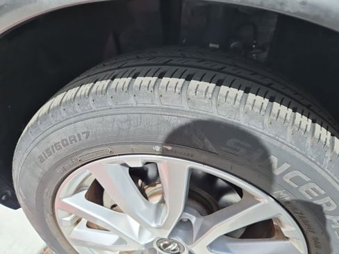 Used 2020 Nissan Rogue Sport SV image 15