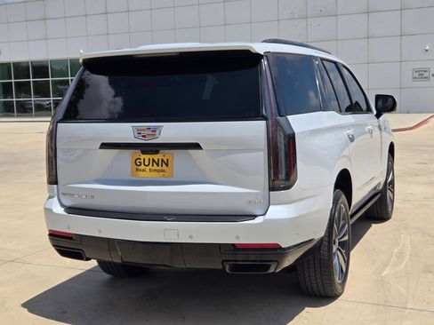 Certified 2026 Cadillac Escalade Sport AWD/4WD image 7