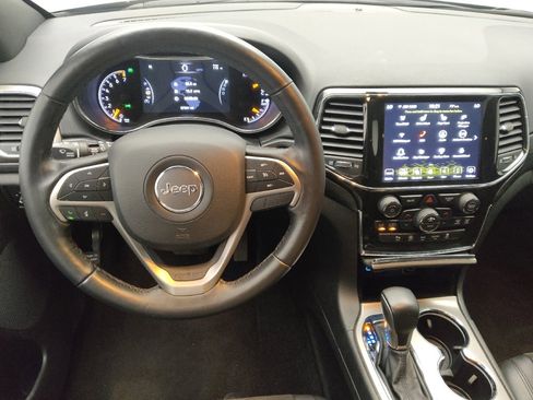 Used 2021 Jeep Grand Cherokee Laredo X RWD image 22