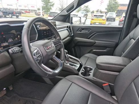 Used 2024 GMC Canyon Elevation w/ Elevation Premium Package AWD/4WD image 19