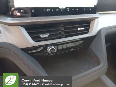New 2025 Ford Explorer Active w/ Active Comfort Package image 17