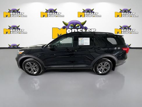 Used 2023 Ford Explorer XLT w/ XLT Sport Appearance Package AWD/4WD image 8