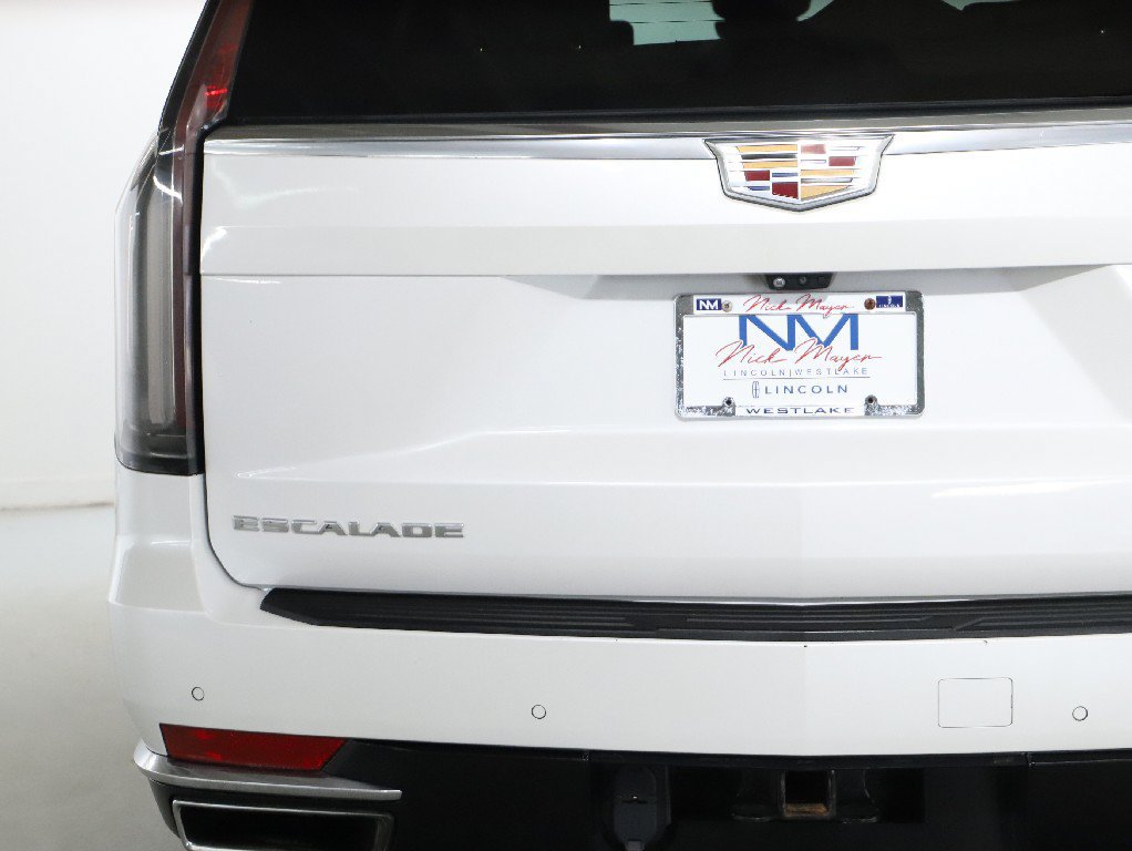 Used 2023 Cadillac Escalade Premium Luxury AWD/4WD image 51