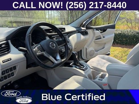 Used 2022 Nissan Rogue Sport SV FWD image 9