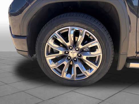 Used 2024 GMC Sierra 1500 Denali AWD/4WD image 11