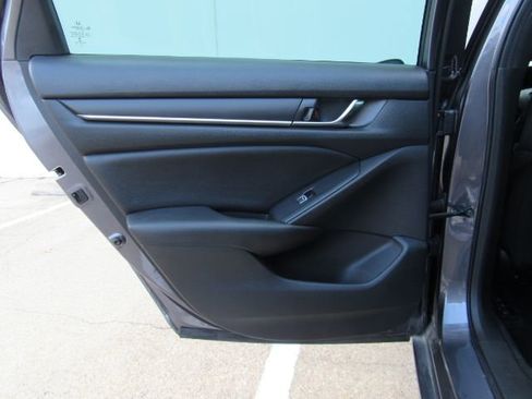 Used 2020 Honda Accord Sport image 17