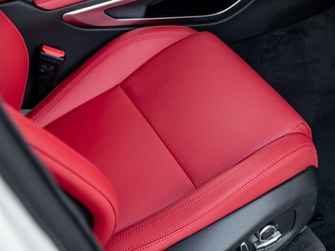 New 2025 Jaguar F-PACE R-Dynamic S image 28