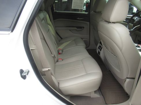 Used 2014 Cadillac SRX Luxury AWD/4WD image 8