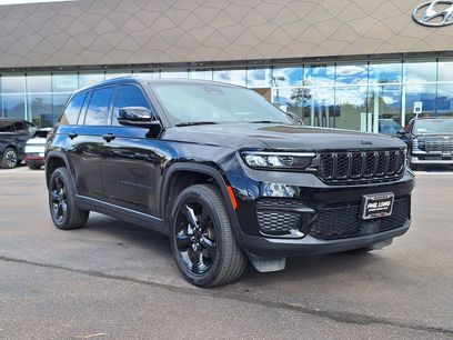 Used 2023 Jeep Grand Cherokee Altitude