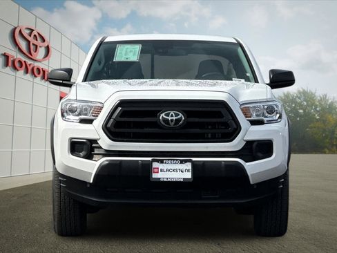 Certified 2022 Toyota Tacoma SR w/ SX Package image 8