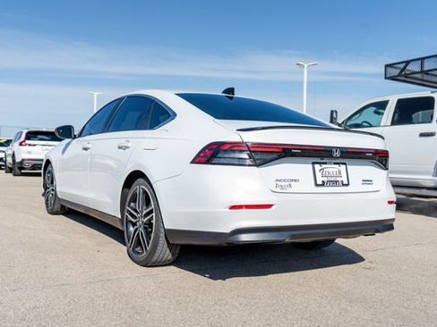 Used 2023 Honda Accord Sport image 4