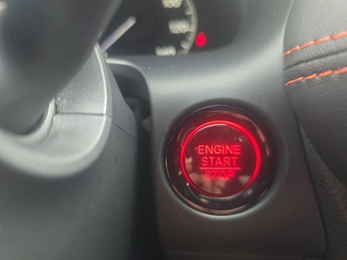 Used 2025 Honda HR-V Sport image 36