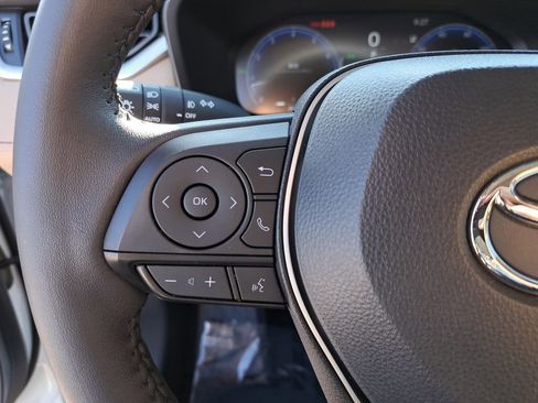 Used 2024 Toyota RAV4 Limited image 20