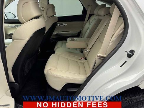 Used 2024 Genesis GV70 2.5T w/ Select Package image 15