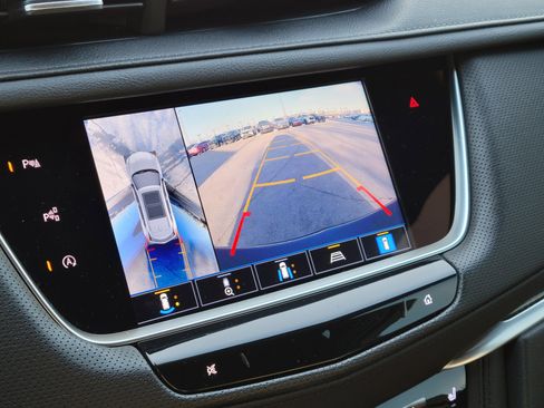 Used 2022 Cadillac XT5 Sportv w/ Technology Package image 27