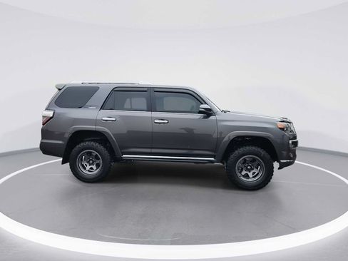 Certified 2022 Toyota 4Runner Limited AWD/4WD image 9