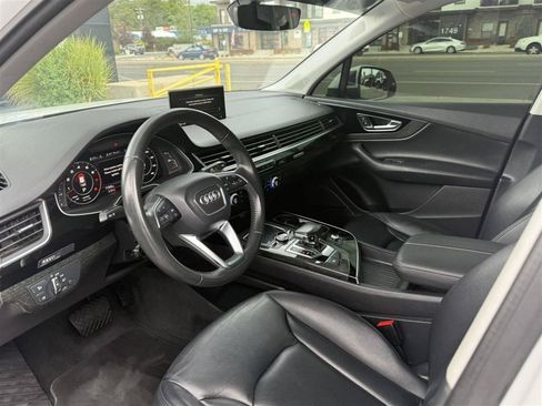 Used 2019 Audi Q7 3.0T Premium Plus w/ Premium Plus Package AWD/4WD image 18