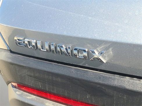 New 2026 Chevrolet Equinox LT image 5