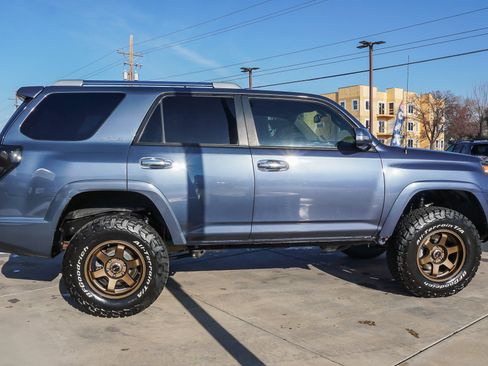 Used 2010 Toyota 4Runner Limited image 9