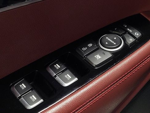 Used 2018 Kia Sorento SX FWD image 27