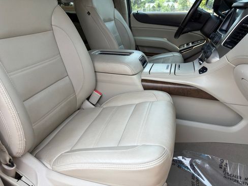 Used 2019 GMC Yukon Denali AWD/4WD image 30