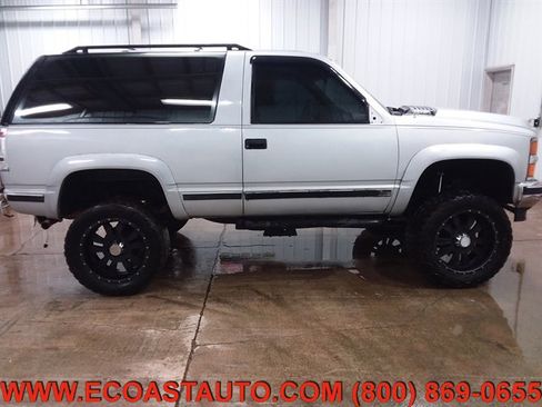 Used 1994 Chevrolet Blazer 4WD image 2