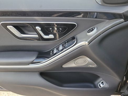 Certified 2023 Mercedes-Benz S 500 4MATIC image 23