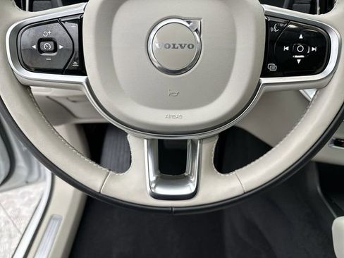 Certified 2025 Volvo XC90 T8 Ultra w/ Lounge Package image 14