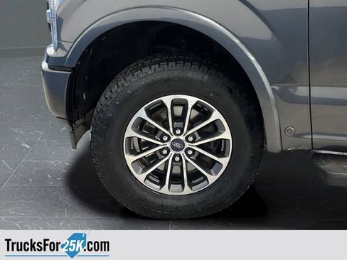 Used 2018 Ford F150 Lariat w/ Equipment Group 502A Luxury image 39