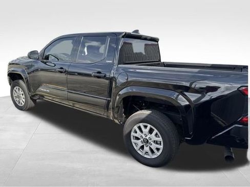 Used 2025 Toyota Tacoma SR5 RWD image 3