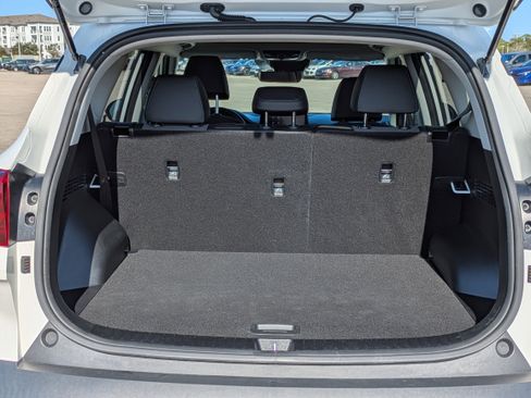 Certified 2023 Kia Seltos S w/ Navigation Package image 15