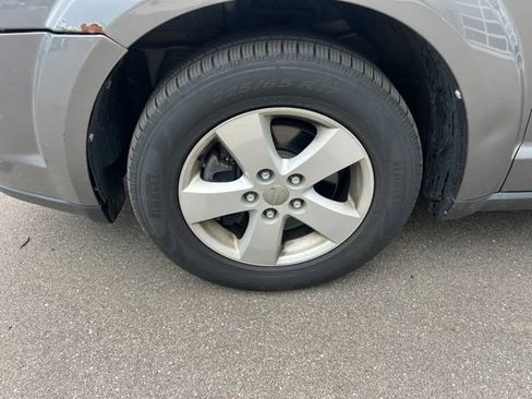 Used 2012 Dodge Journey SXT FWD image 9