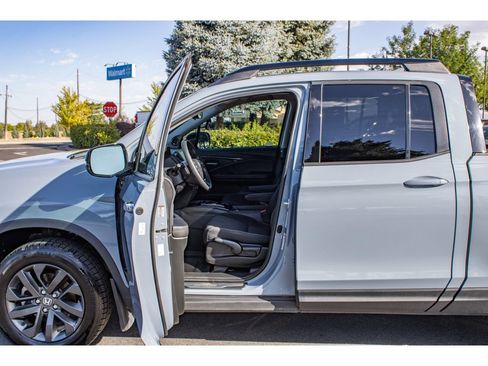 Used 2023 Honda Ridgeline Sport image 27