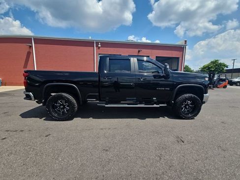 Used 2020 Chevrolet Silverado 2500 LT w/ All Star Edition AWD/4WD image 10