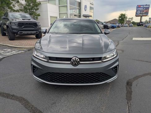 Certified 2025 Volkswagen Jetta SEL FWD image 10