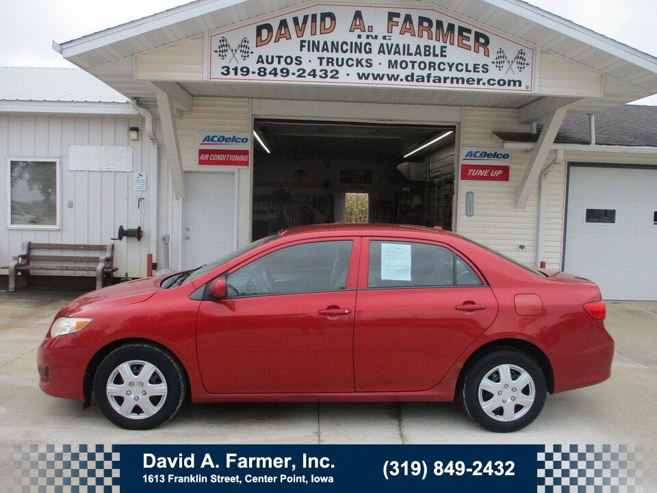 Used 2010 Toyota Corolla LE FWD image 1