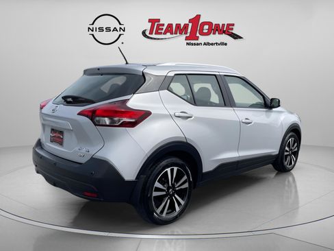 Used 2020 Nissan Kicks SV FWD image 8