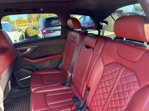 Used 2022 Audi SQ7 Premium Plus image 11