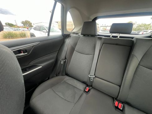 Used 2025 Toyota RAV4 XLE image 41