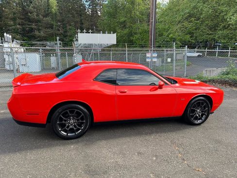 Used 2018 Dodge Challenger GT AWD/4WD image 4