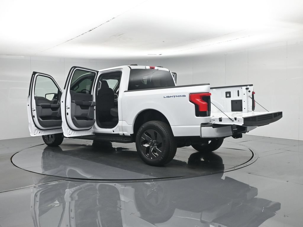 Certified 2024 Ford F150 Lightning XLT AWD/4WD image 38